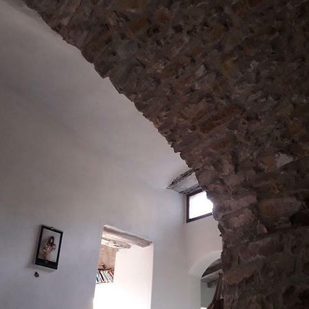 Moki Apricale Villa Buitenkant foto