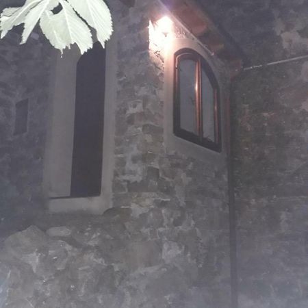 Moki Apricale Villa Buitenkant foto