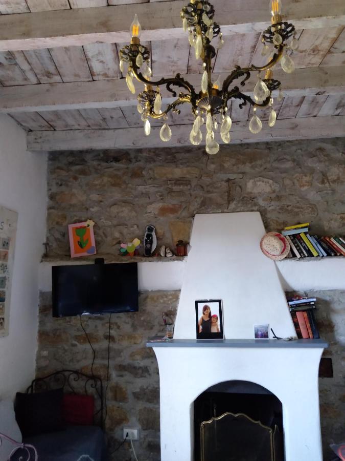 Moki Apricale Villa Buitenkant foto